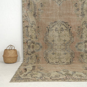 Olethea - Handmade Turkish Rug, Rich in Tradition