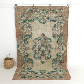 Zinneth - Authentic Persian Rug, Artisan Designed