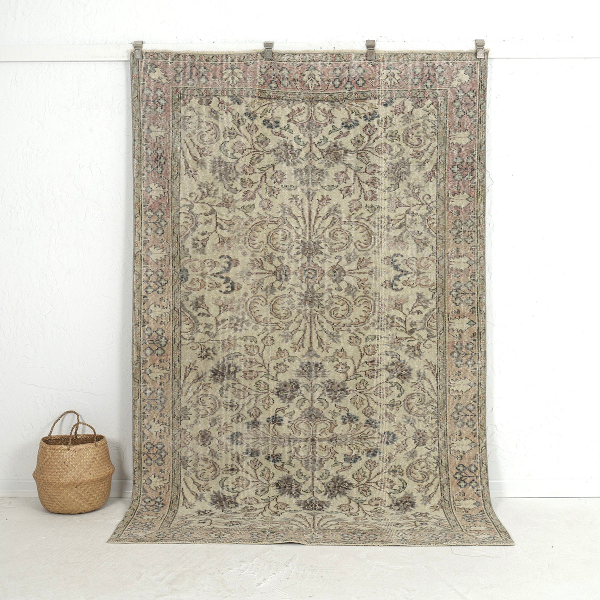 Bethany - Dining Room Rug, Authentic Oriental Design