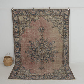 Dahliah - Vintage Turkish Area Rug