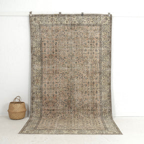 Dervilla - Dining Room Rug, Antique Oriental Masterpiece