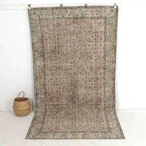 Dervilla - Handmade Turkish Rug, Rich in Tradition