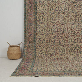 Lyricelle - Vintage Turkish Area Rug