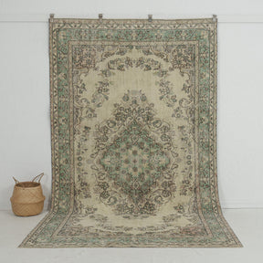 Selindra - Vintage Turkish Area Rug