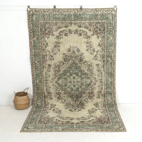 Selindra - Oriental Vintage Rug, Collector's Edition