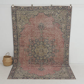 Sorinae - Vintage Turkish Area Rug