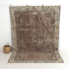 Cyris - Dining Room Rug, Classic Artisan Crafted