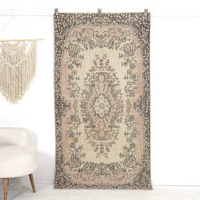 Dara - Oriental Rug, Timeless & Exquisite