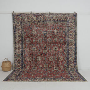 red vintage 7x10 area rug - perfect for the living room, bedroom, entryway, office, kitchen & dining