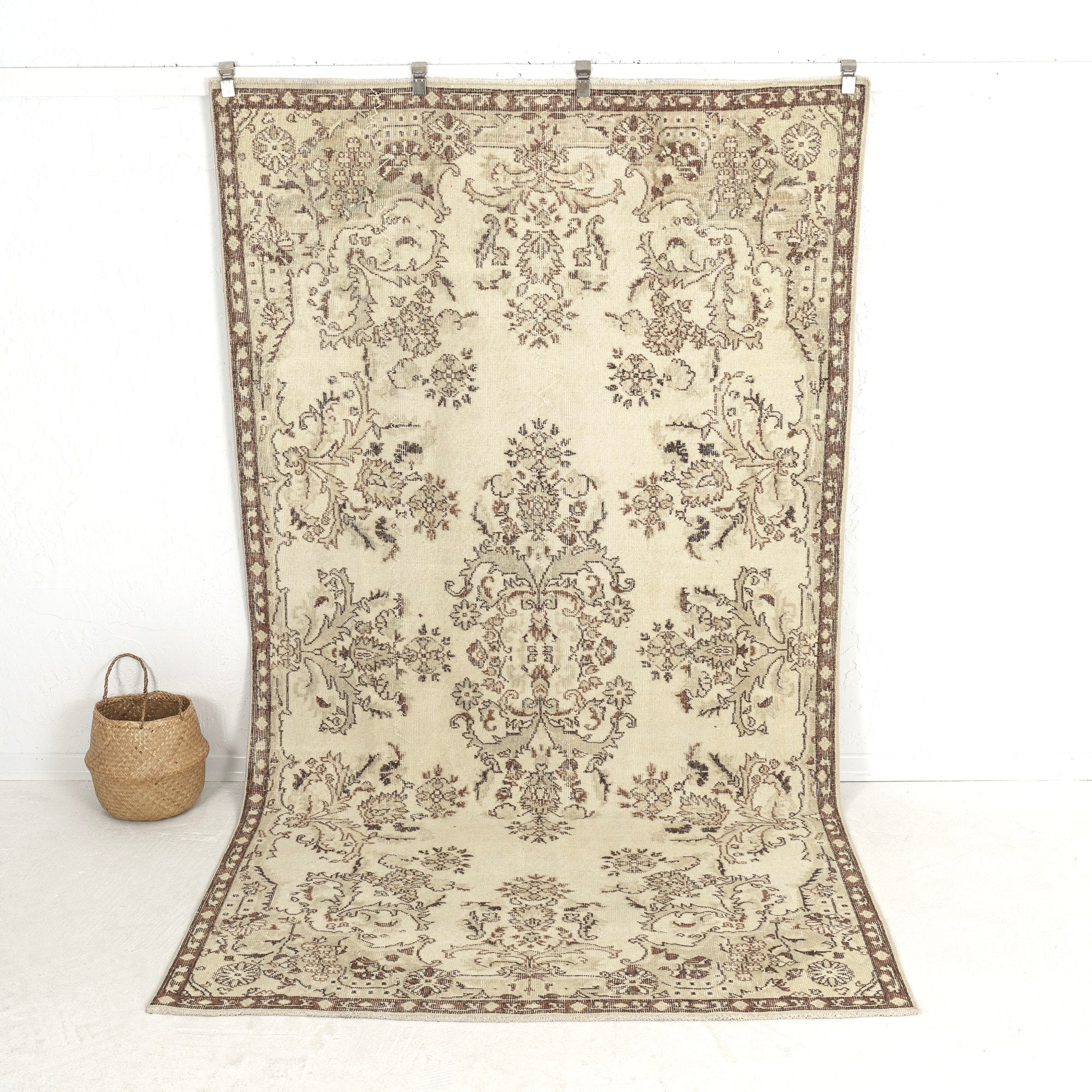 Shirley - Living Room Rug, Elegant & Unique