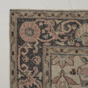 Classic area rug in 6x10 dimensions, crafted in turkish