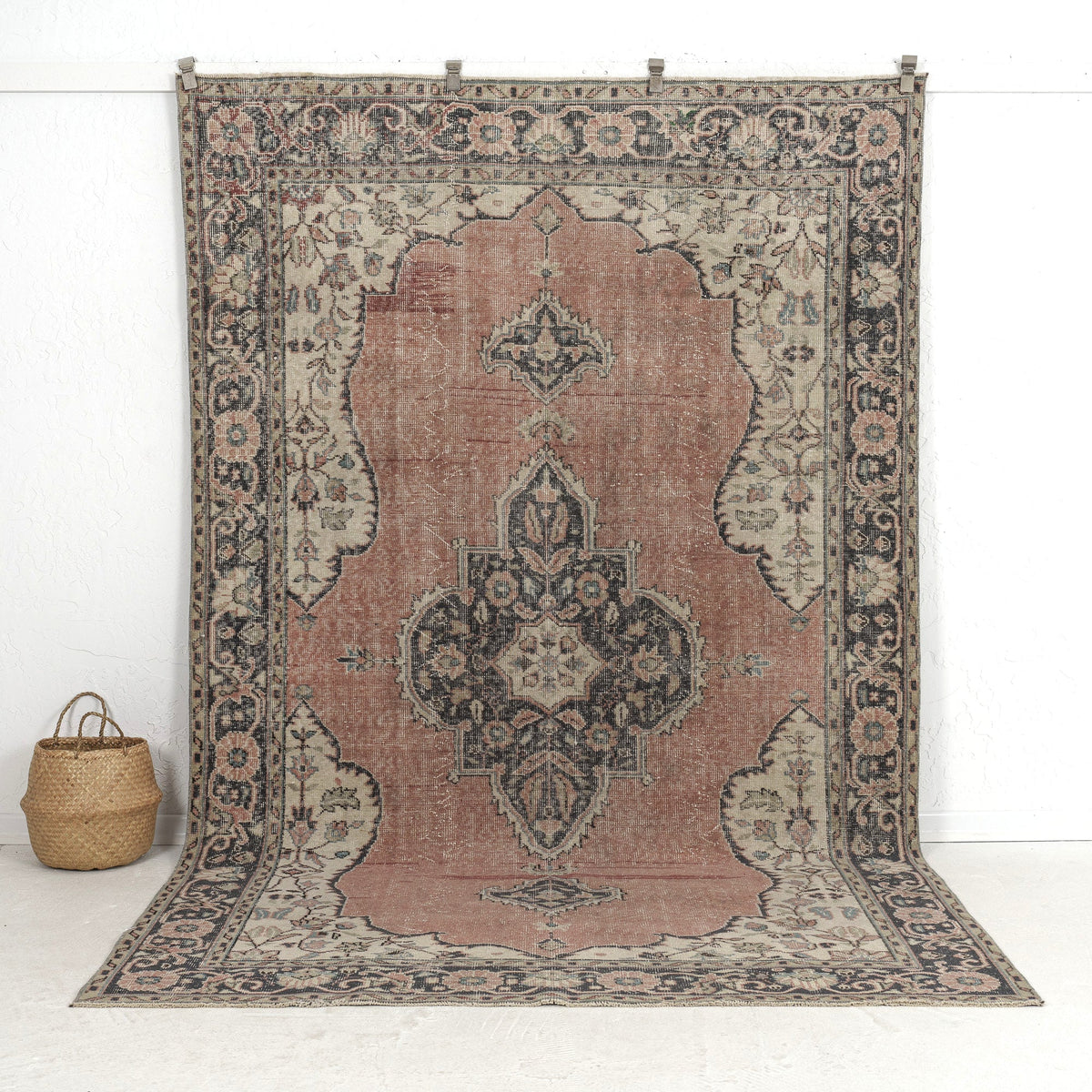 Juliana - Oriental Vintage Rug, Collector's Edition