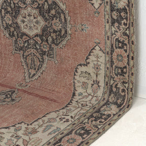 Juliana - Turkish Rug, Vintage Charm for Modern Spaces