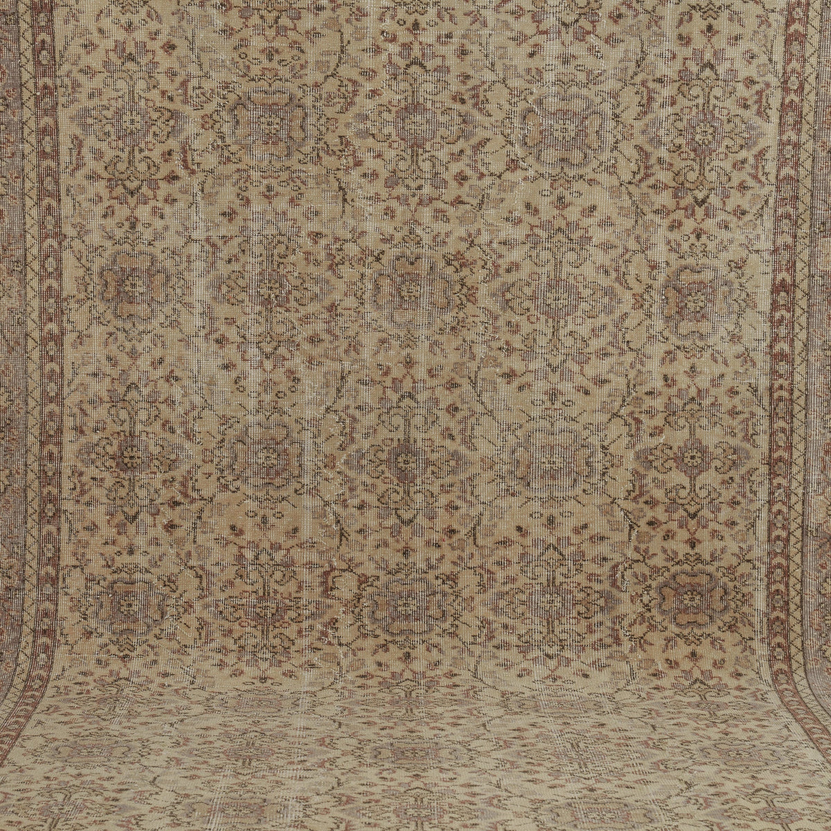 Desyray - Vintage Turkish Area Rug