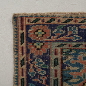 Classic area rug in 6x9 dimensions, crafted in turkish