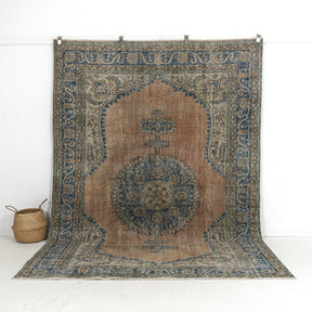 Halina - Oriental Vintage Rug, Collector's Edition