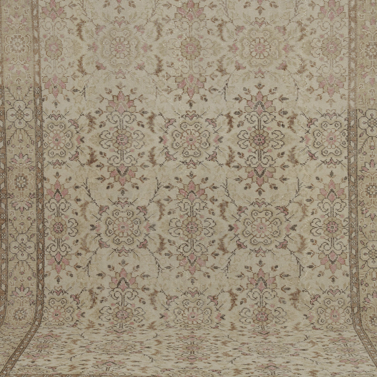 turkish made 6x10 area rug, adding character to any living room, bedroom, entryway, office, kitchen & dining