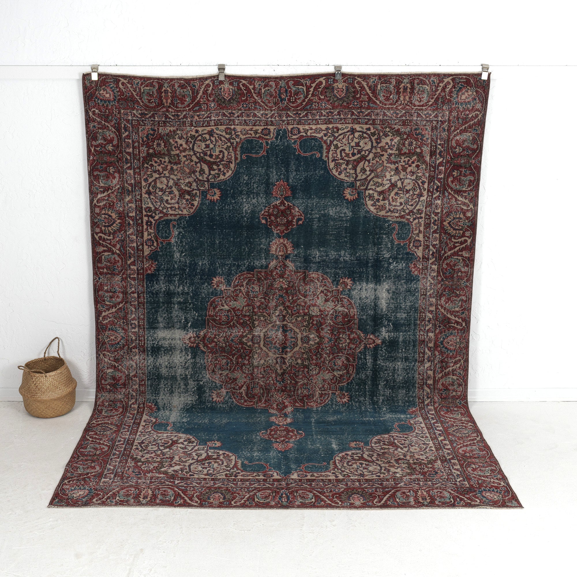 77×200 \"Frost falls\" ViNTAGE TURKiSH RUG 77×200 Frost falls ViNTAGE TURKiSH RUG