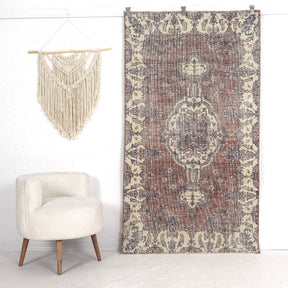 Elleryn - Persian Rug, Handcrafted & Timeless