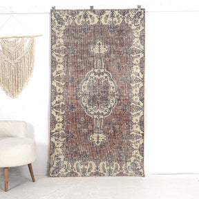 Elleryn - Turkish Rug, Authentic and Vintage