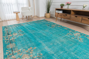 Reynara - Oriental Rug, Timeless & Exquisite