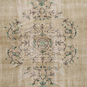 5x9 Vintage Rug