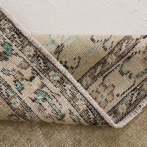 Oriental 5x9 Green Rug