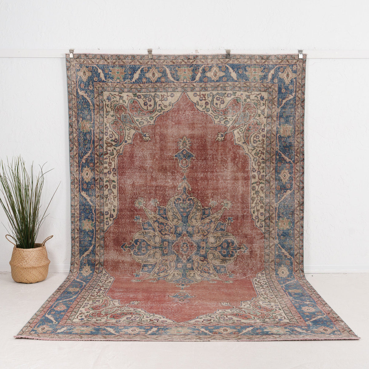 7' x 11' - Vintage Turkish Area Rug, Red - Jalynna | Kuden Rugs