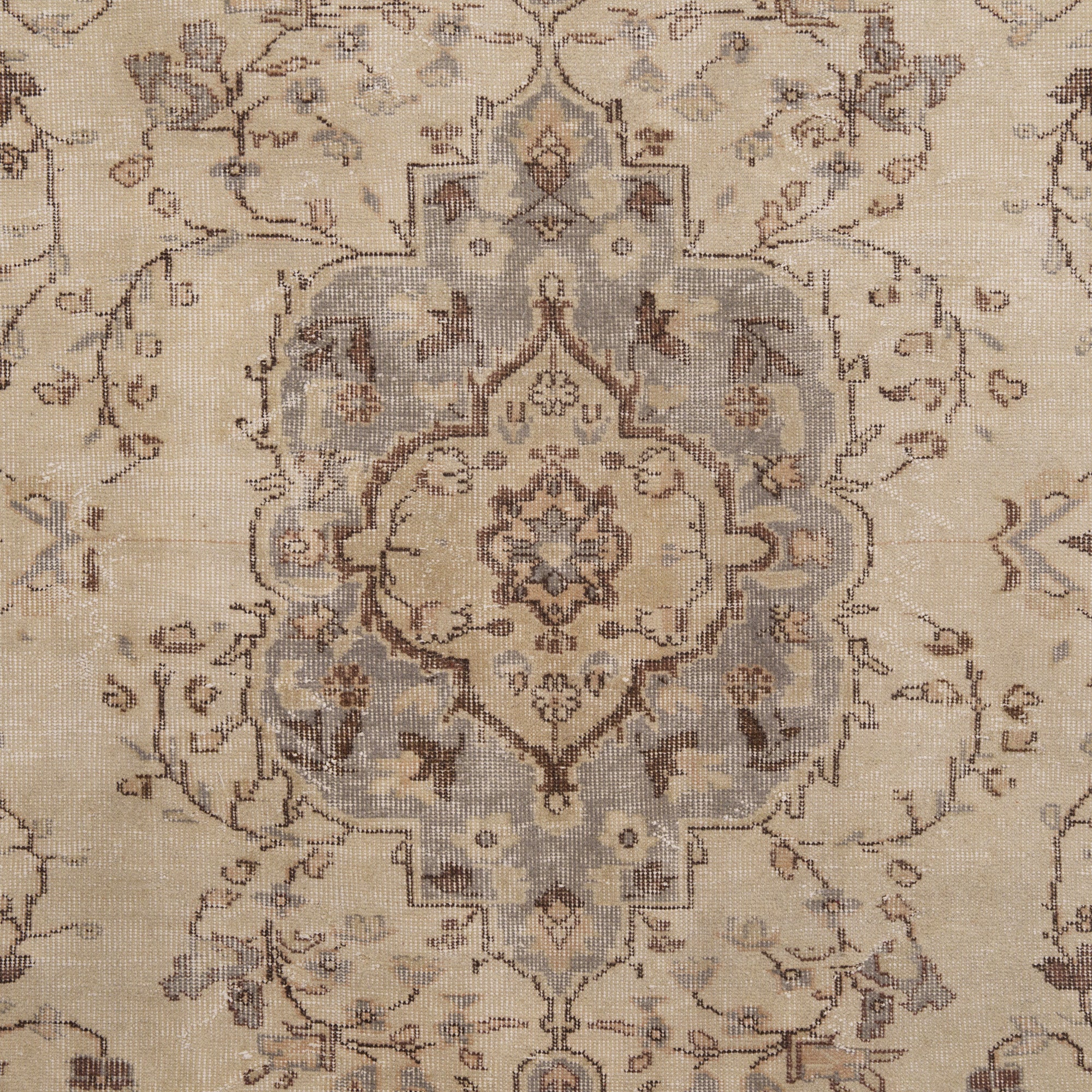 6x9 Vintage Rug