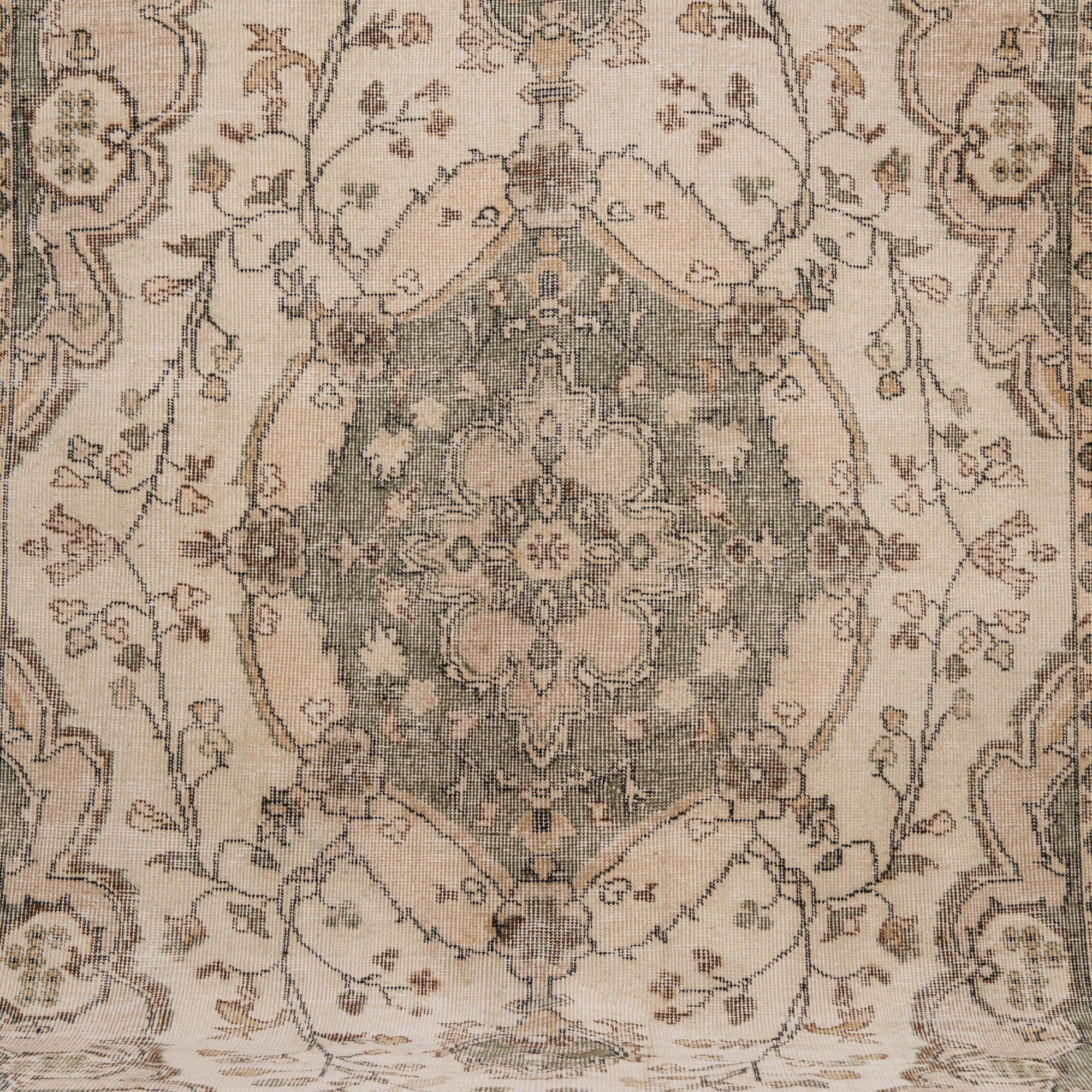 6x10 Vintage Rug