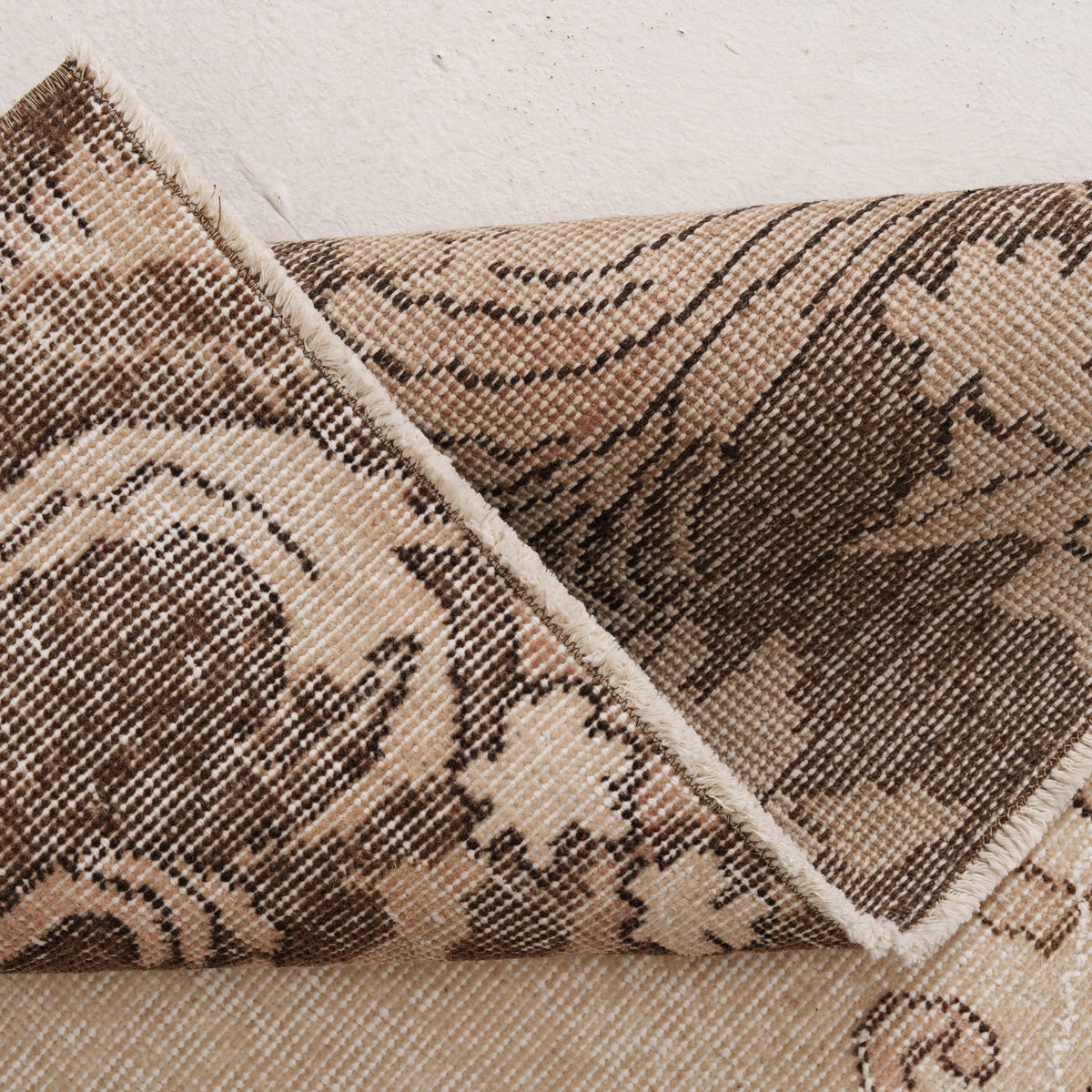 Oriental 6x10 Beige Rug