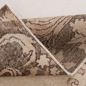 Oriental 6x10 Beige Rug