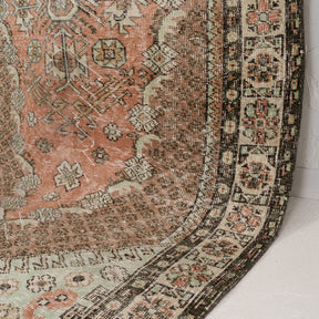 Red and Green Area Wool Rug