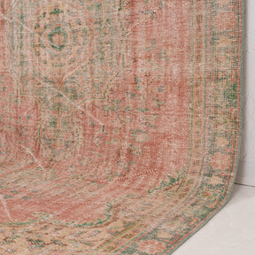 Red and Green Area Wool Rug