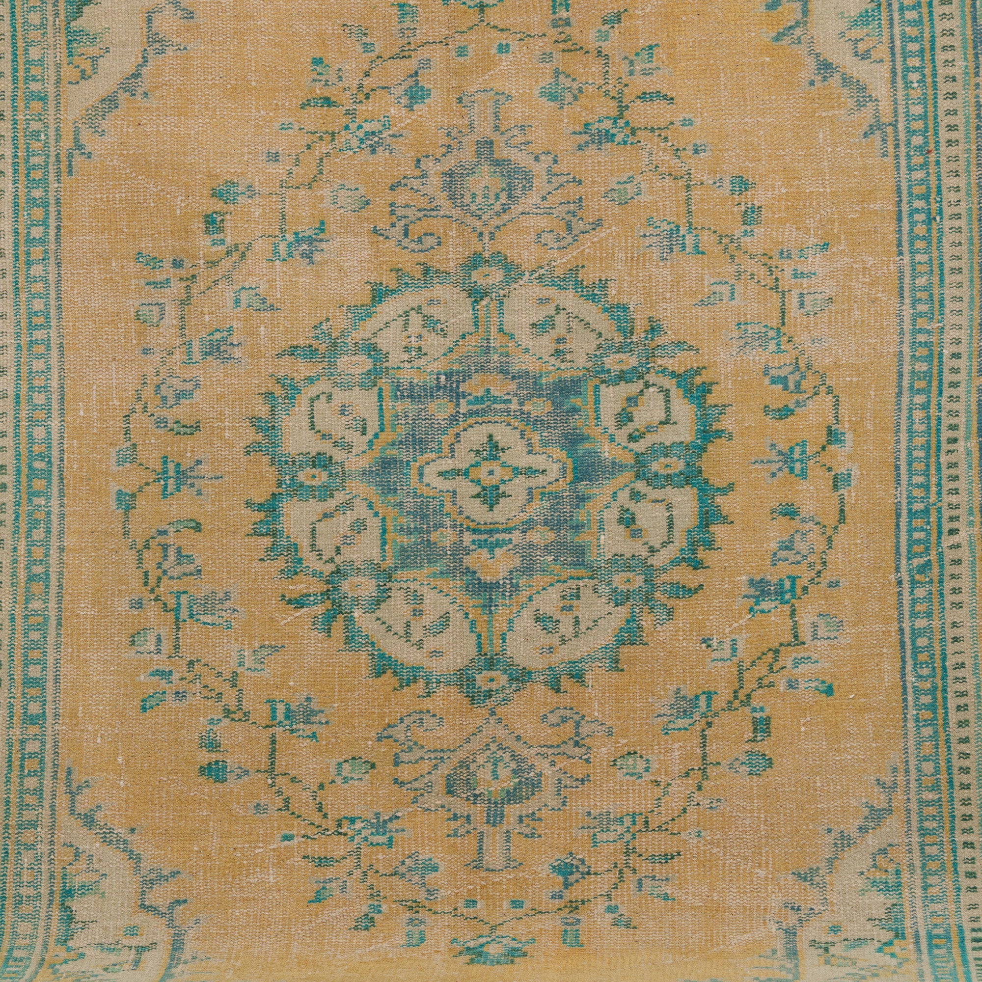 6x9 Vintage Rug