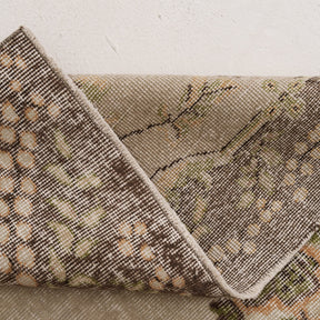 Oriental 7x10 Beige Rug