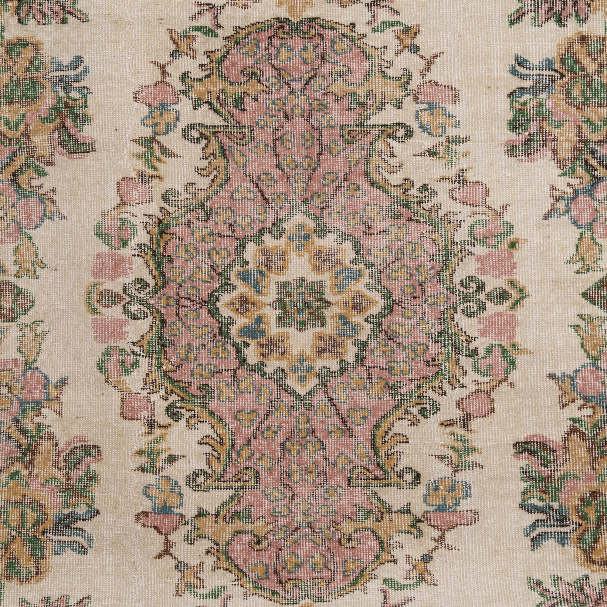 6x10 Vintage Rug