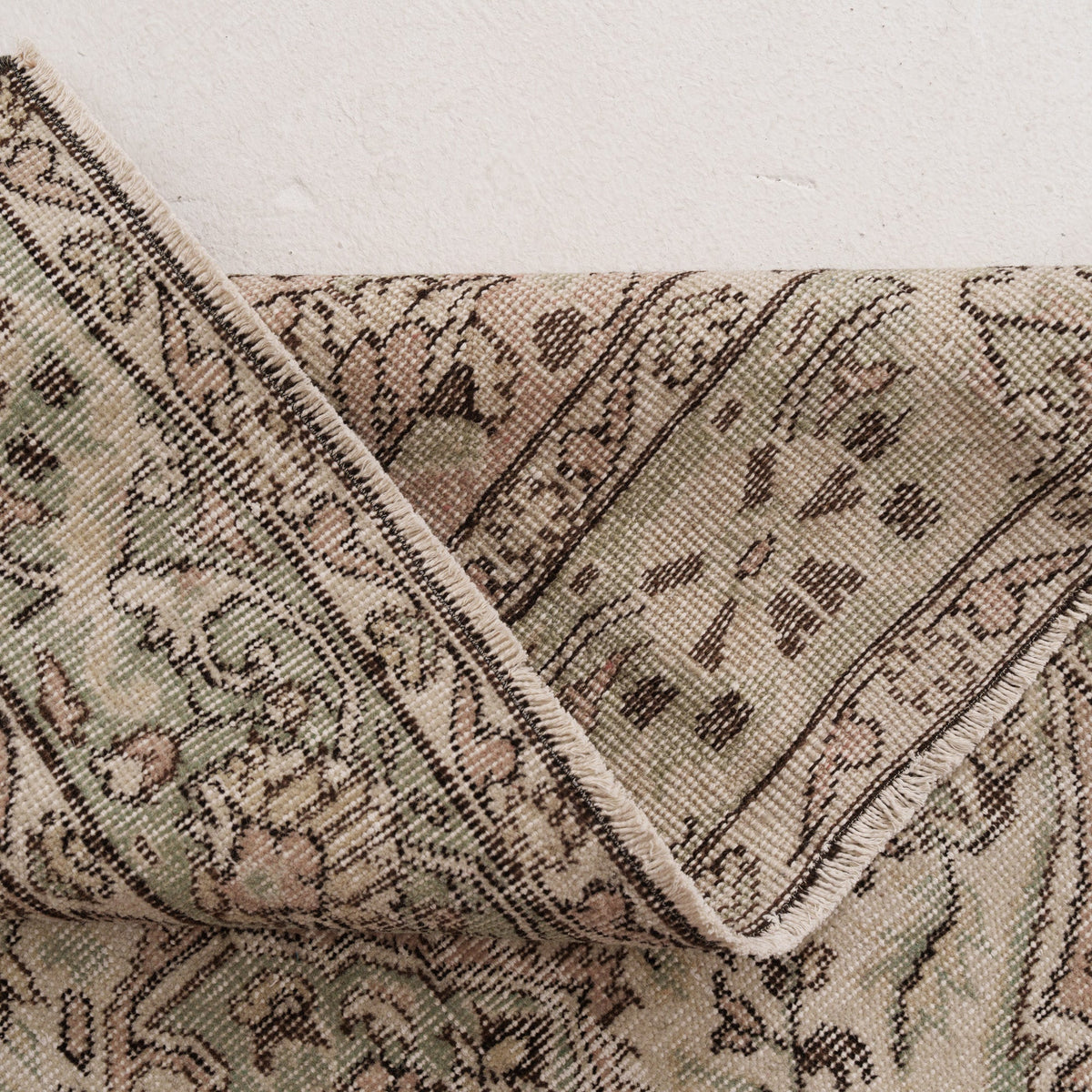 Oriental 7x10 Beige Rug