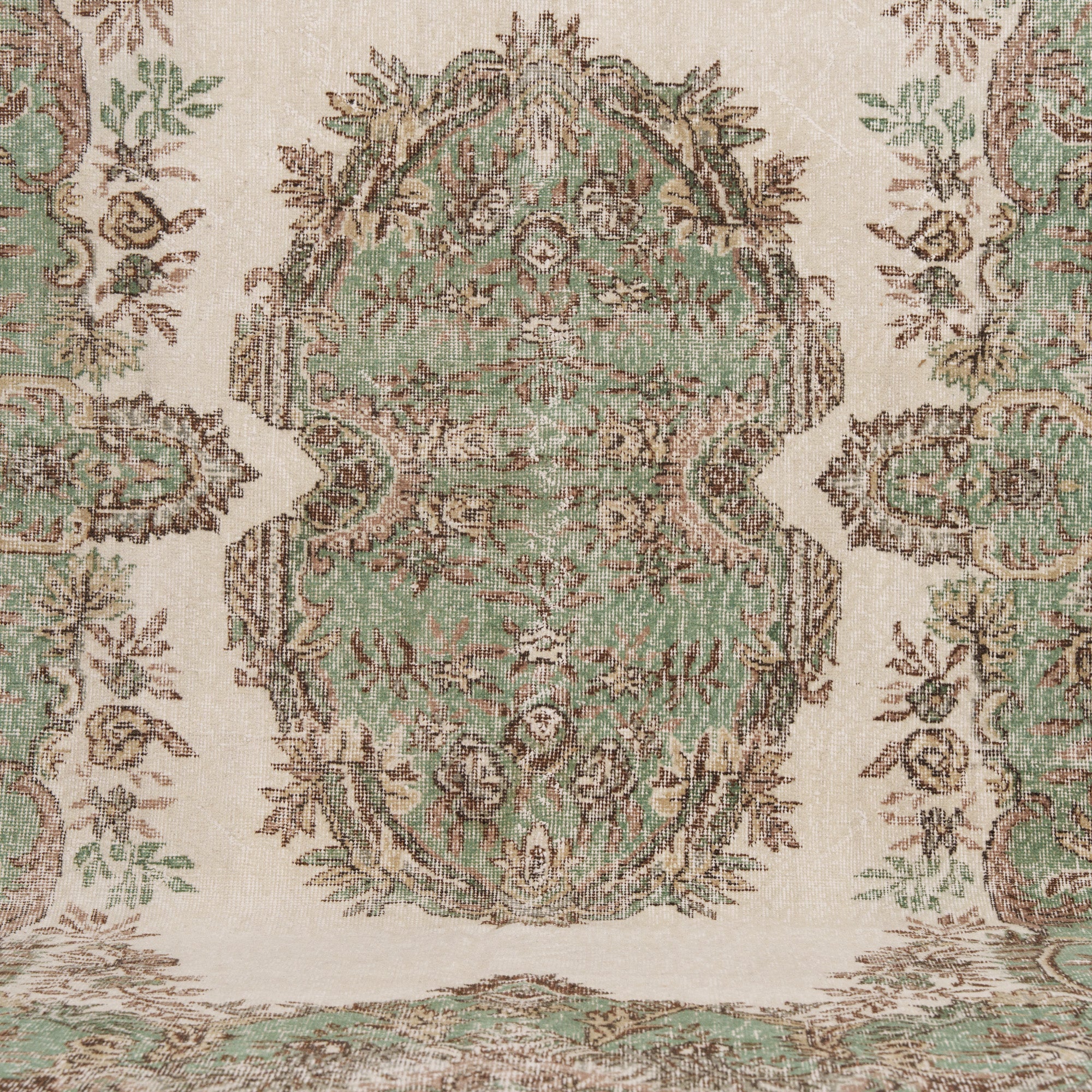 6x10 Vintage Rug