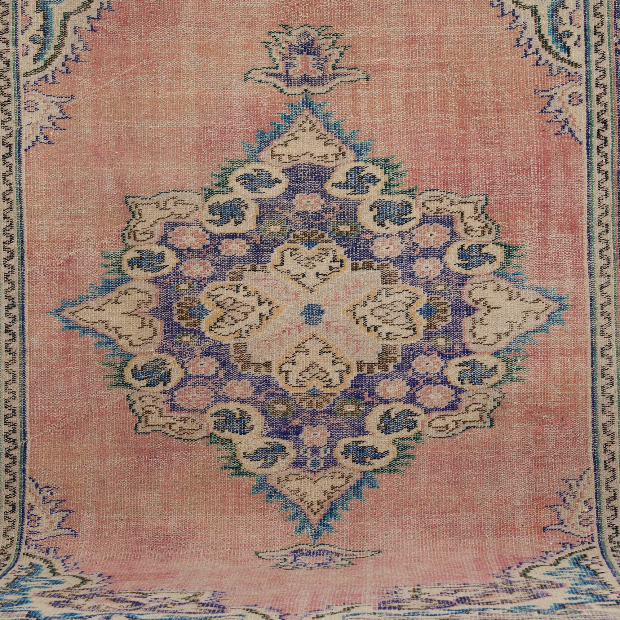 6x9 Vintage Rug
