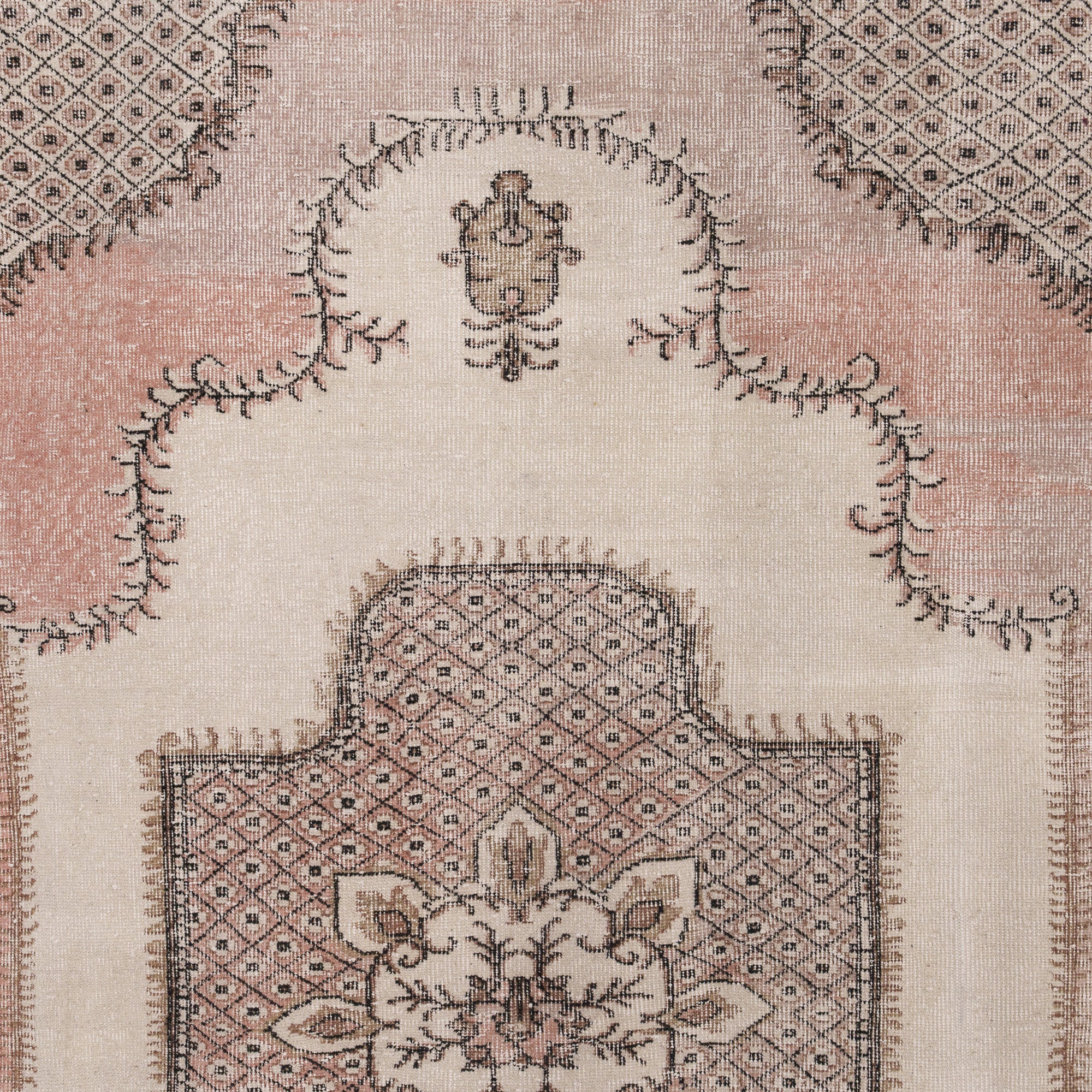 137×123 “Rose quartz”ViNTAGE TURKiSH RUG 4x7 Pink Vintage Area Rug | Rugser ® Vintage Turkish Rugs
