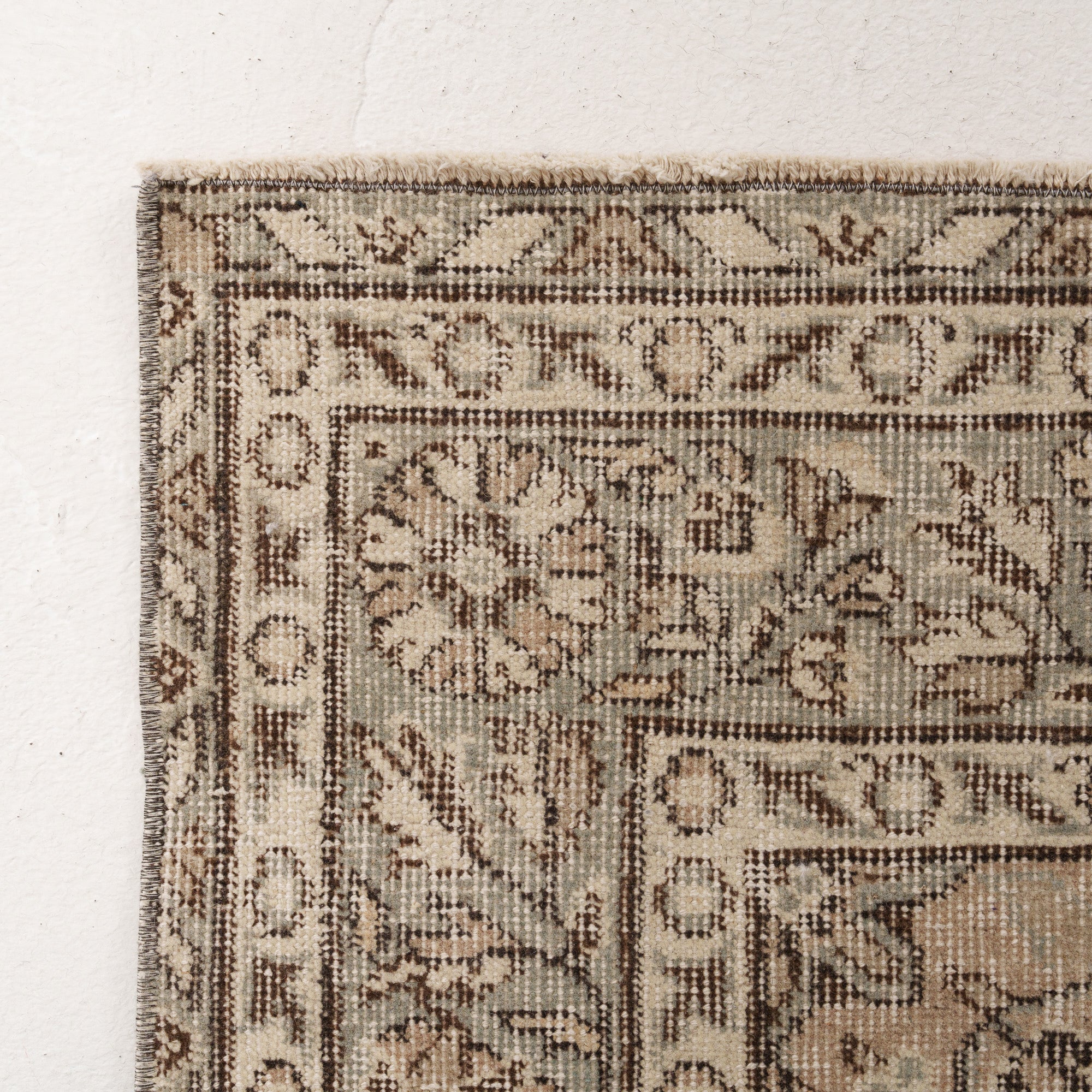 5x9 Beige Turkish Rug
