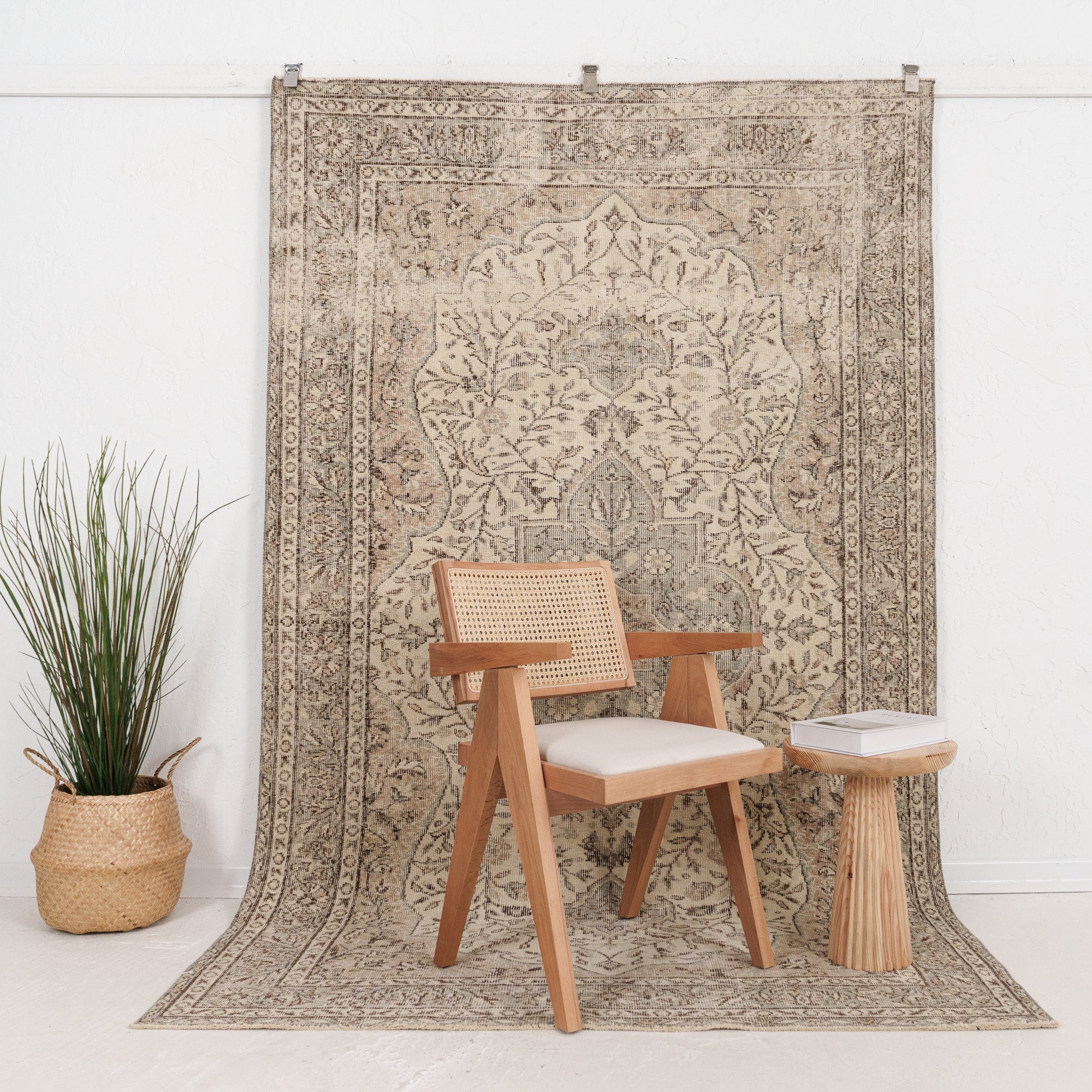 Thalirra - Vintage Turkish Area Rug