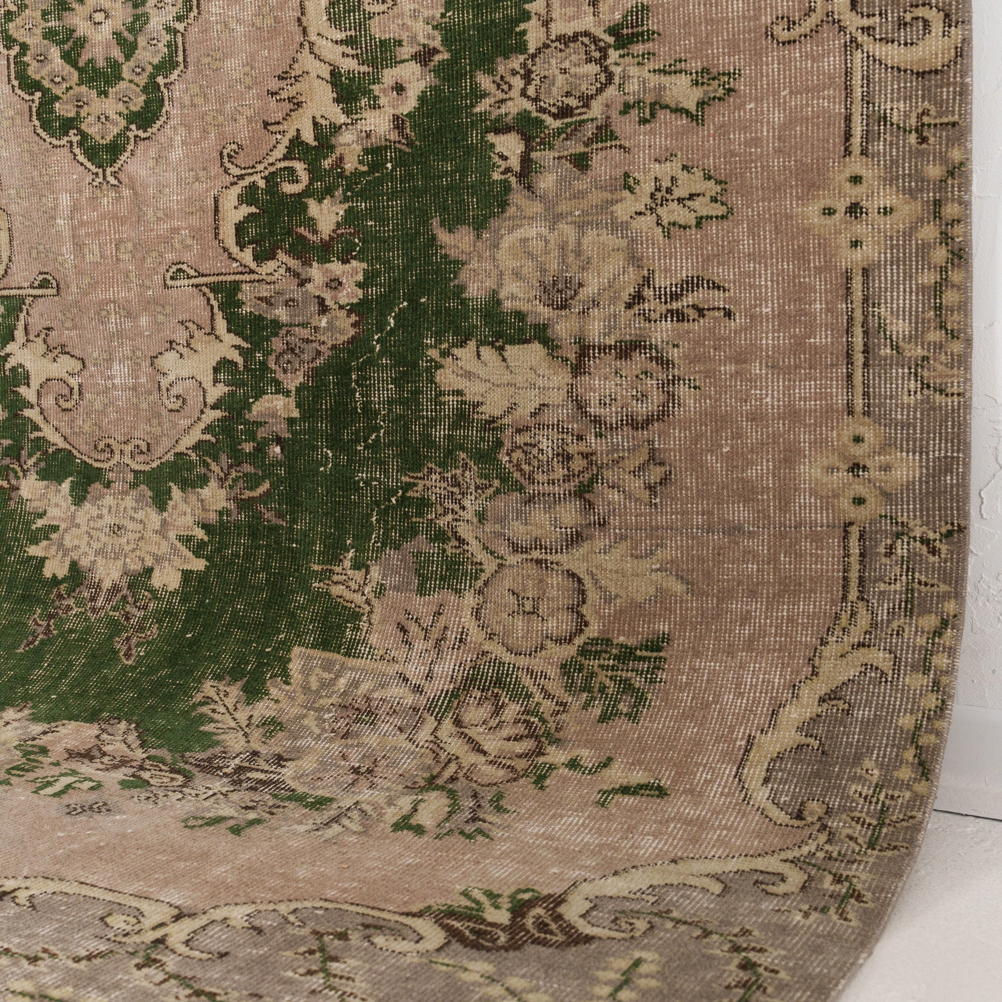 Oriental 5x8 Pink Rug