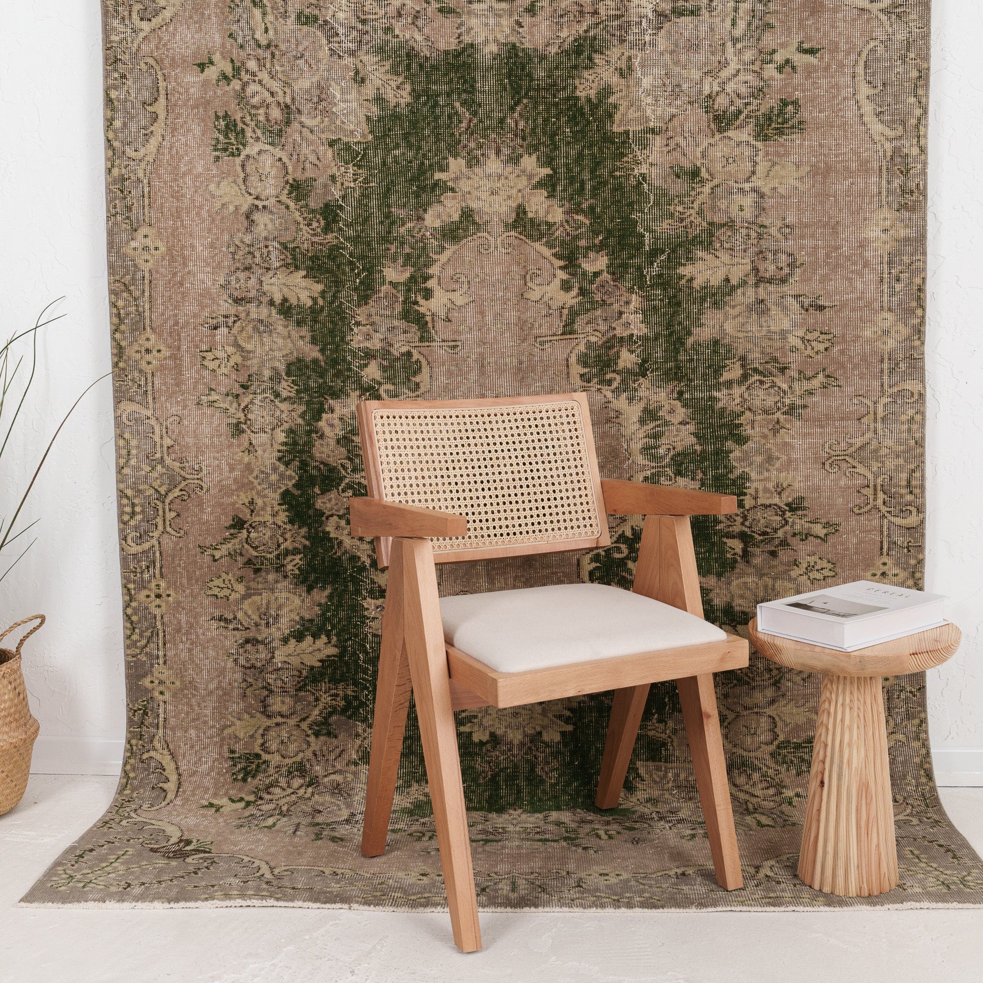 Ariavelle - Vintage Turkish Area Rug