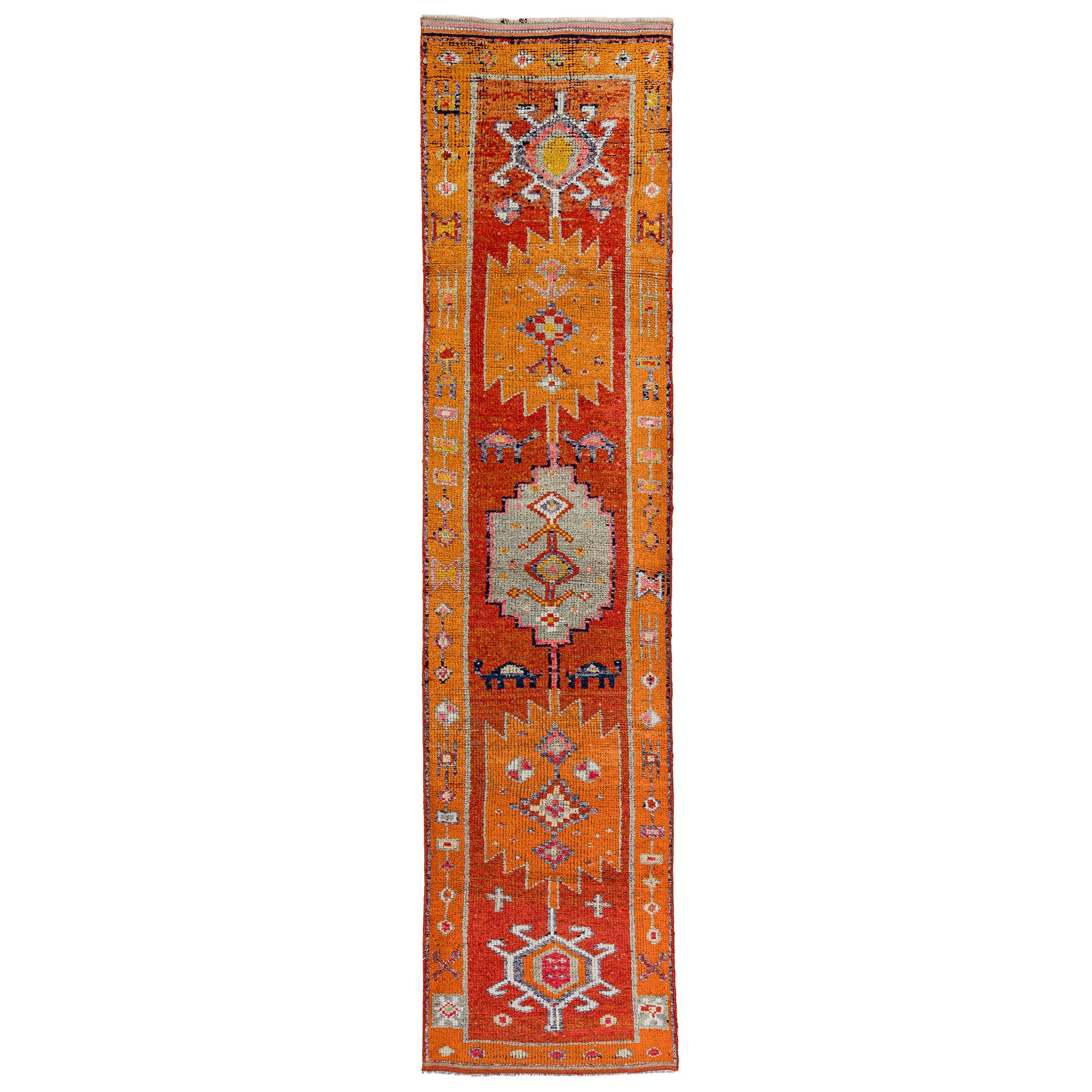 Honor - Persian Rug, Handcrafted & Timeless