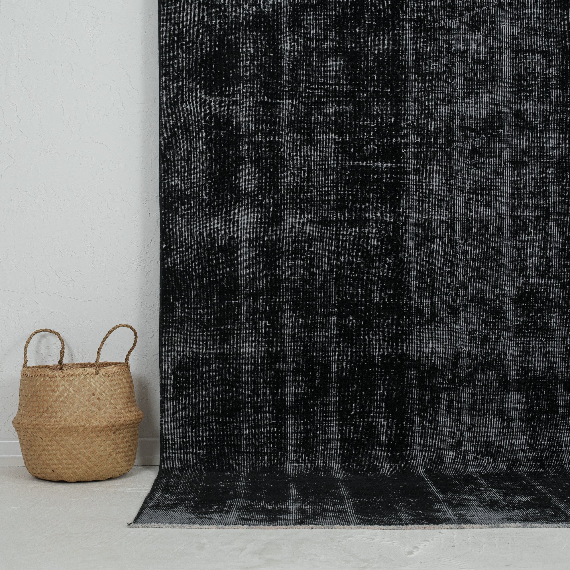 Aviva - Oriental Rug, Handcrafted for Luxury Living