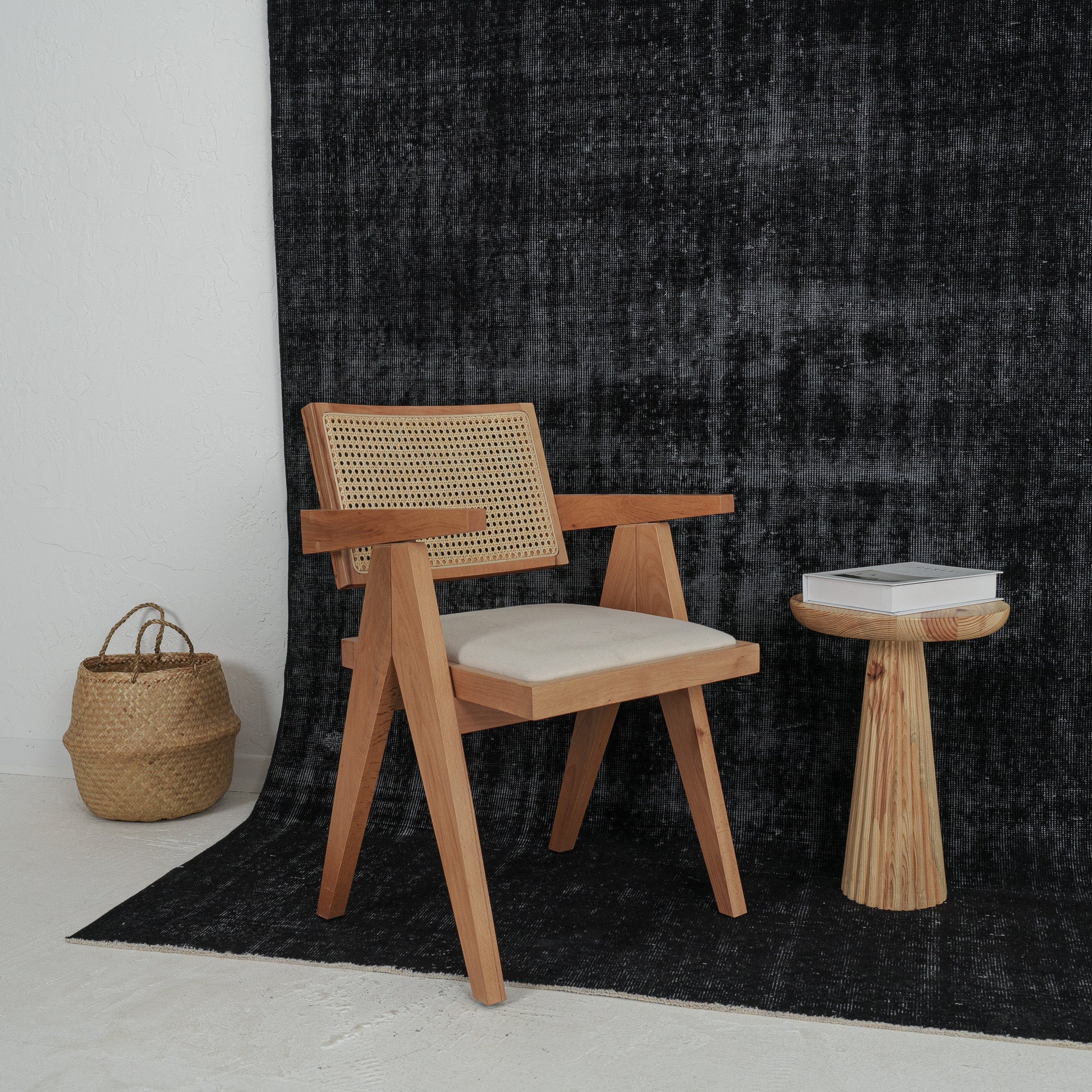 Benedetta - Turkish Rug, Vintage Charm for Modern Spaces