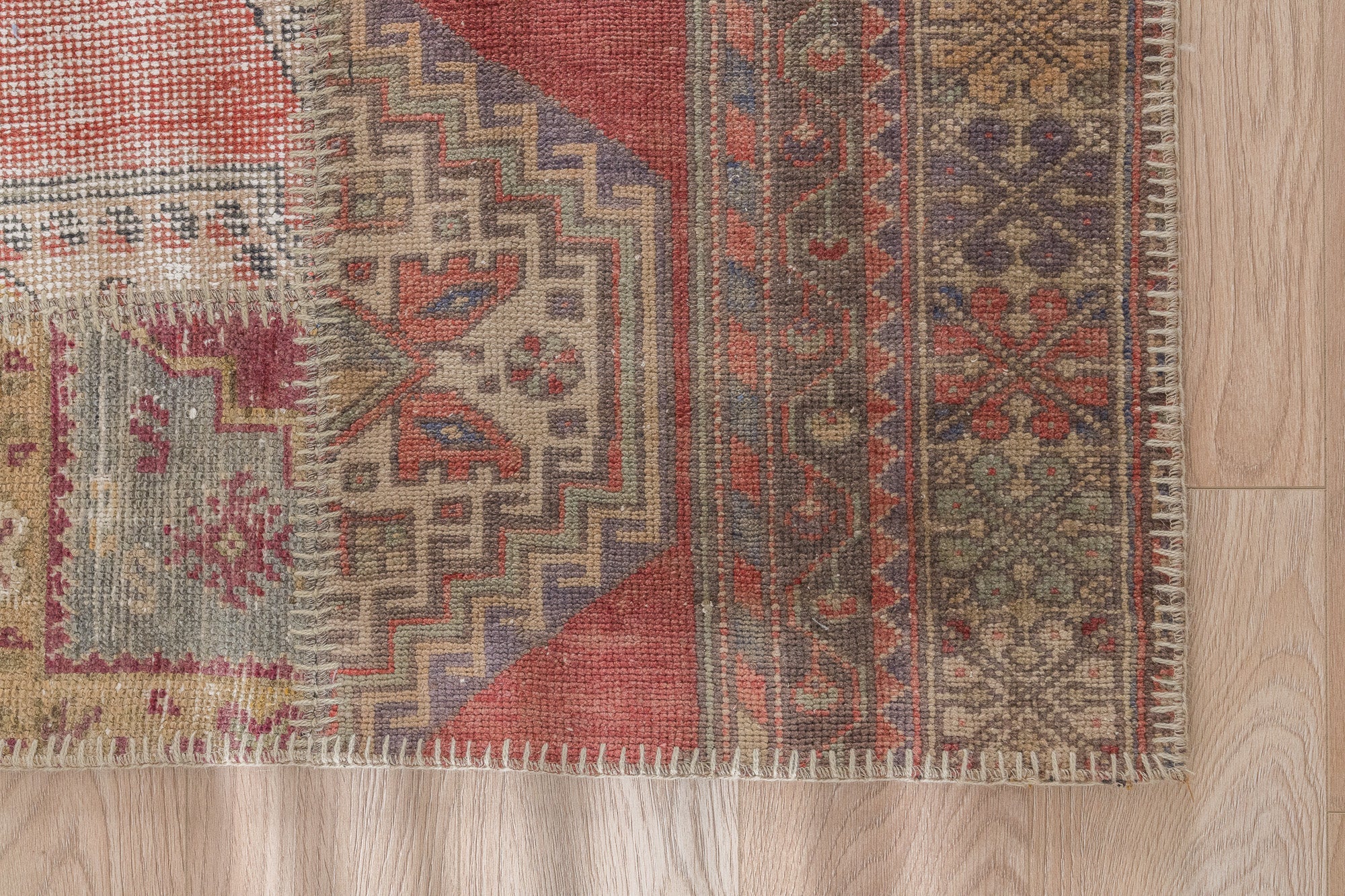Jacinda - Oriental Rug, Exquisite Antique Design