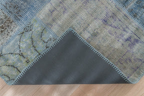 Sagittarius - Elegant Living Room Rug, Antique Charm